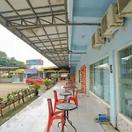 Oyo 427 Hotel Galaxy