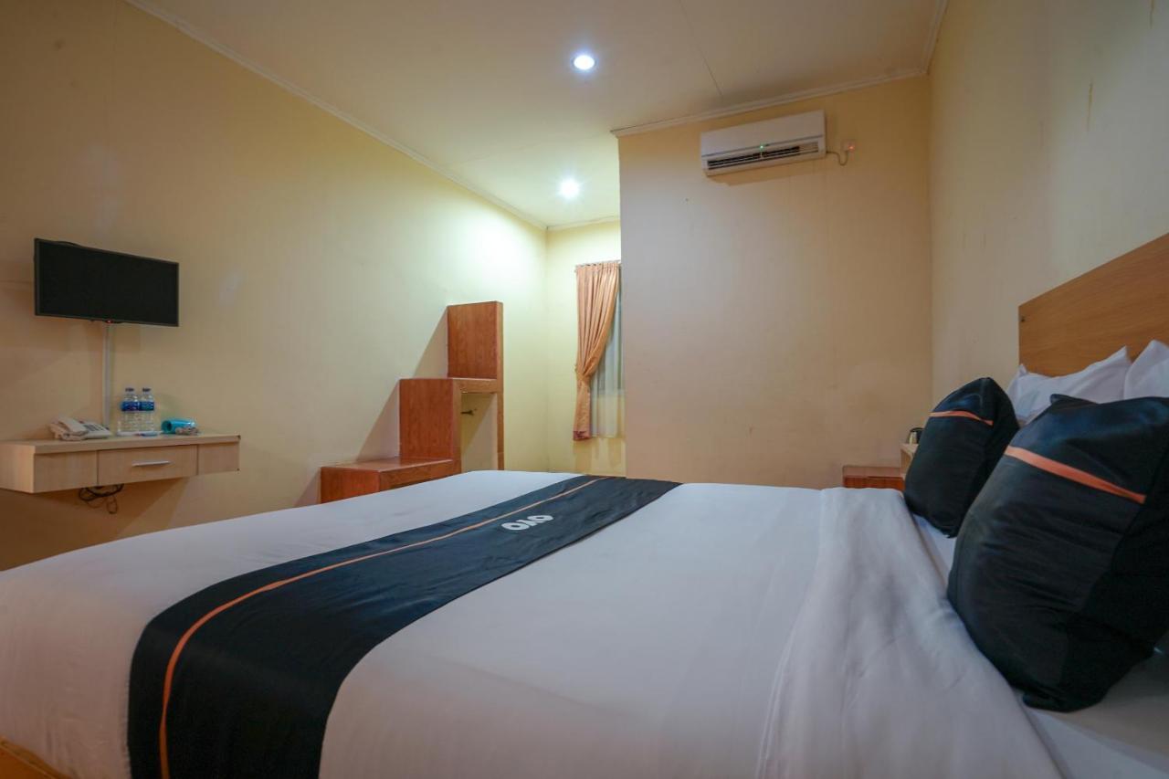 Oyo 427 Galaxy Hotel