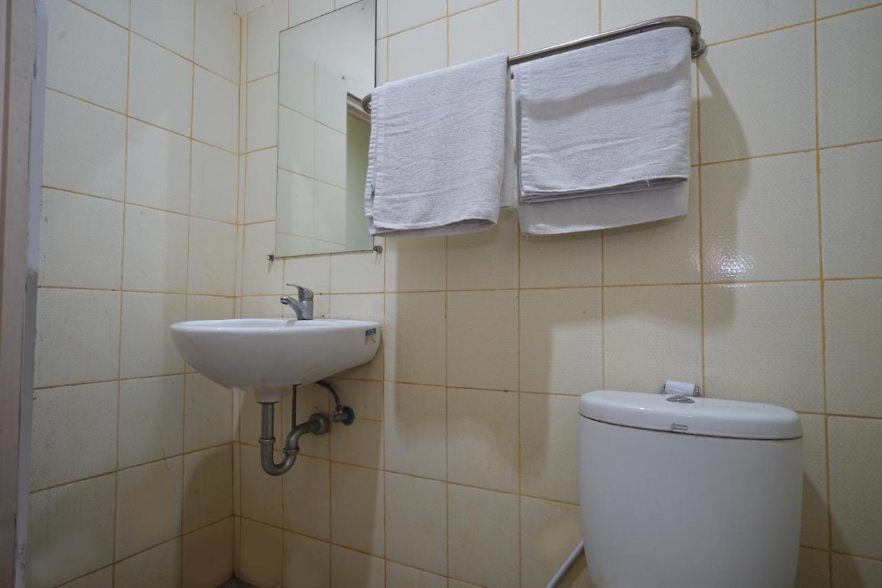 Hotel Oyo 427 Galaxy Palembang
