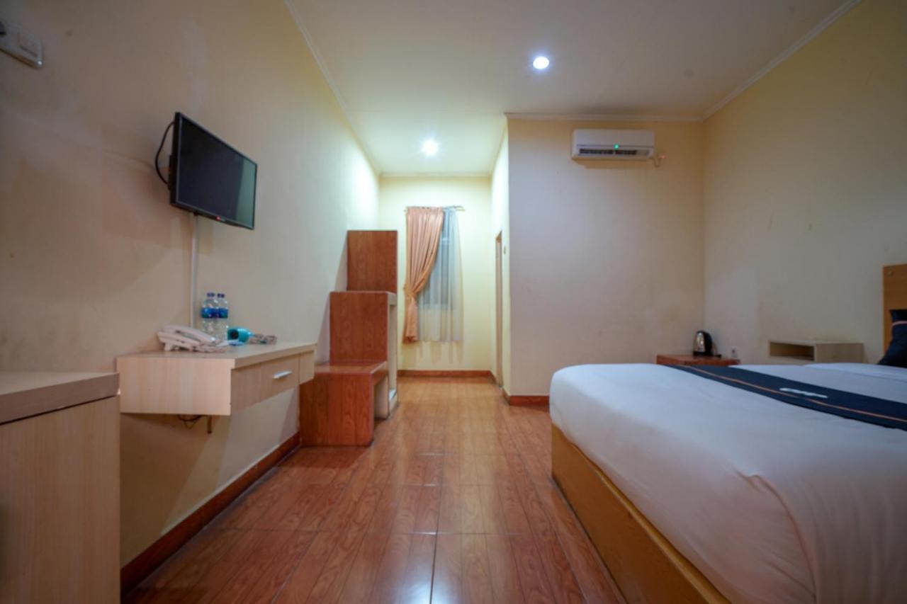 Oyo 427 Galaxy Hotel